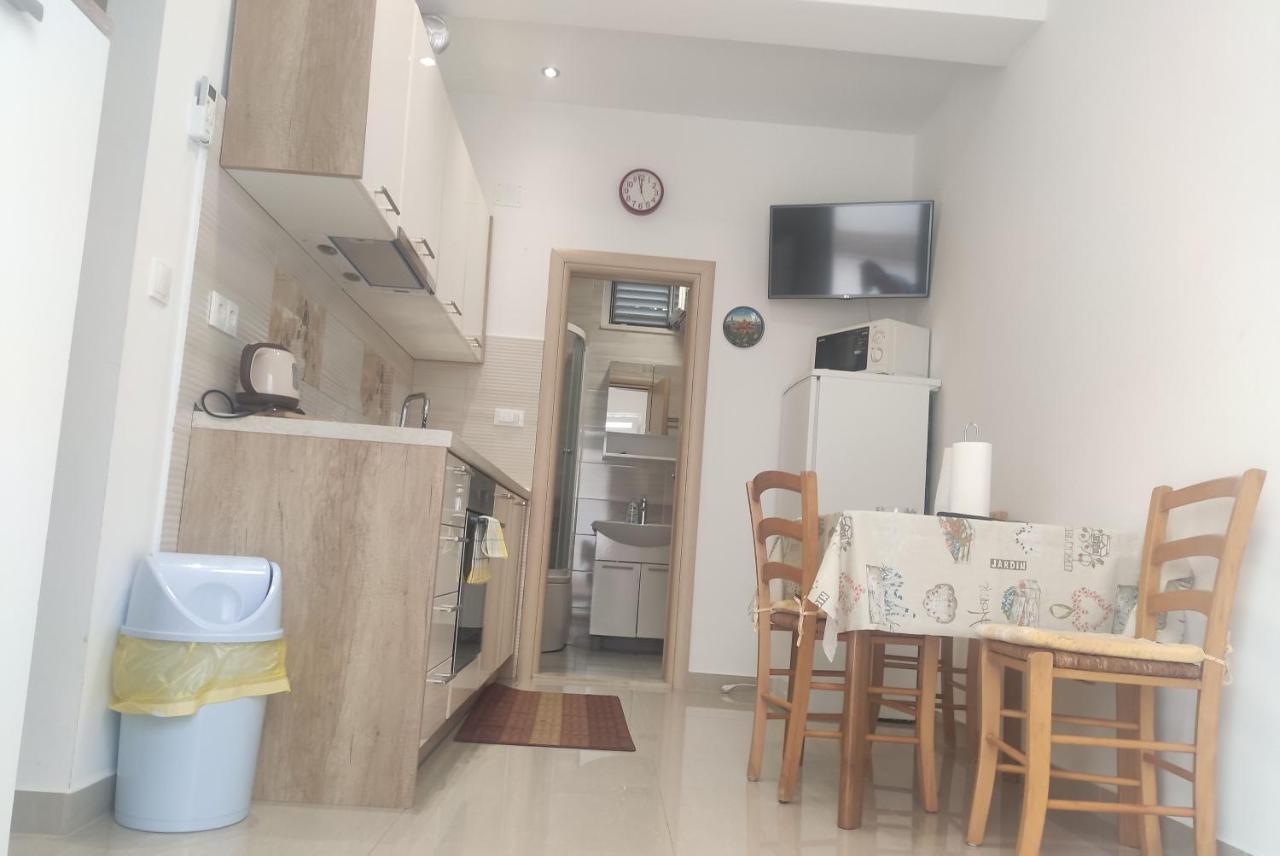 Apartmani Pjera Promajna Bagian luar foto